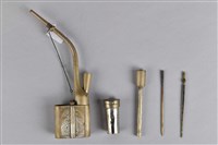 藏品(黃銅製梅枝雀鳥雙筒水煙斗)的圖片