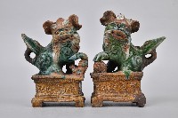 藏品(獅座陶製燭台)的圖片