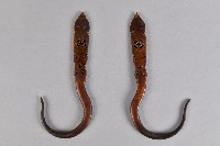 藏品(鏤雕銅錢紋十字帳鉤)的圖片