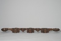 藏品(浮雕人面百步蛇紋三連杯)的圖片