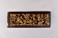 藏品(鏤空金漆花鳥紋牌飾)的圖片