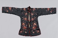 藏品(女性繡花對襟長袖上衣)的圖片