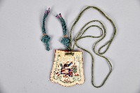 藏品(白底書冊紋綴雙側中國結荷包)的圖片