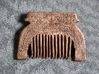 藏品(木彫梳)的圖片