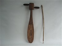 藏品(牛腿琴)的圖片