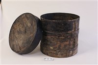 藏品(樹皮油漆桶)的圖片