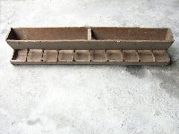 藏品(雞飼料座)的圖片