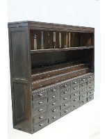 藏品(藥櫃)的圖片