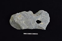 藏品(穿孔石板)的圖片