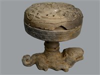 藏品(灰陶龍座熏爐-蓋)的圖片
