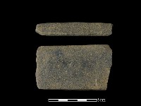 藏品(有槽石棒)的圖片