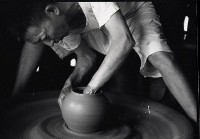 藏品(〈ツボ作〉手拉坯做陶罐（1950至2006年臺灣常民生活）)的圖片