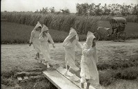 藏品(披麻戴孝（1950至2006年臺灣常民生活）)的圖片