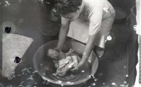 藏品(新生兒沐浴（1950至2006年臺灣常民生活）)的圖片