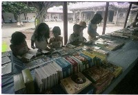 藏品(長廊下的書攤（1950至2006年臺灣常民生活）)的圖片