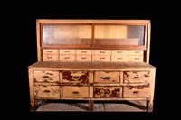 藏品(葯櫃)的圖片