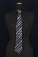 藏品(布農族圖騰領帶)的圖片