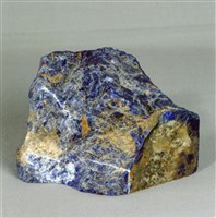 藏品(方鈉石)的圖片