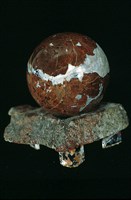 藏品(矽鋅礦/方解石)的圖片