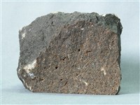 藏品(鹼性玄武岩)的圖片