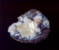 藏品(方解石/輝沸石/玉髓)的圖片