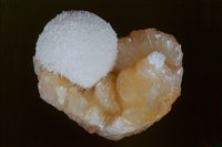 藏品(絲光沸石/輝沸石)的圖片