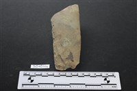 藏品(磨製斧鋤形器)的圖片