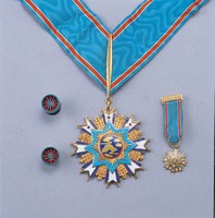 藏品(四等卿雲勳章)的圖片