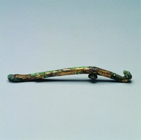 藏品(鎏金嵌綠松石螭龍帶鉤)的圖片