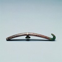 藏品(錯銀捲雲紋螭龍帶鉤)的圖片