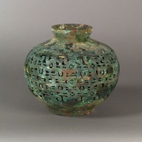 藏品(鏤雕青銅雙層缶)的圖片