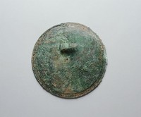 藏品(古滇國鑲孔雀石、瑪瑙圓形扣飾)的圖片