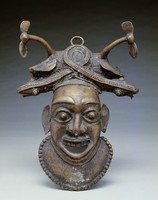 藏品(非洲銅面具)的圖片