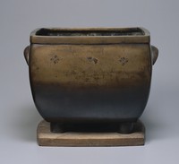 藏品(彎月形把手銅製火鉢)的圖片