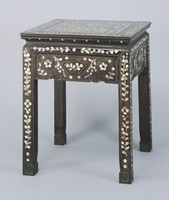 藏品(檀木螺鈿方椅)的圖片