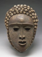 藏品(仿非洲面具)的圖片