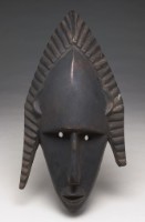 藏品(仿非洲女相面具)的圖片