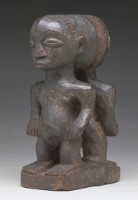 藏品(非洲木雕人像)的圖片