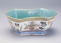 藏品(彩瓷腰形碗)的圖片