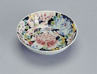 藏品(花卉紋彩瓷小碟)的圖片