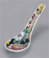 藏品(花卉紋彩瓷小湯匙)的圖片