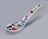 藏品(花卉紋彩瓷小湯匙)的圖片