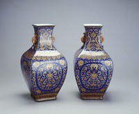 藏品(藍地描金方瓶)的圖片