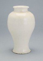 藏品(小瓷瓶)的圖片