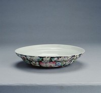 藏品(粉彩黑地花卉盤)的圖片