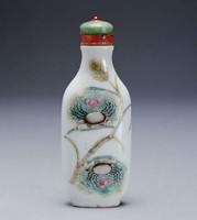 藏品(粉彩二甲傳臚鼻煙壺)的圖片