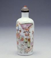 藏品(粉彩白蛇傳鼻煙壺)的圖片