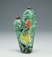 藏品(粉彩黃瓜形雙管鼻煙壺)的圖片