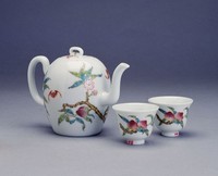 藏品(粉彩九桃壺連杯)的圖片