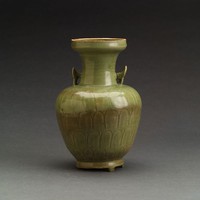 藏品(越窯青釉刻花蓮瓣紋蓋瓶)的圖片
